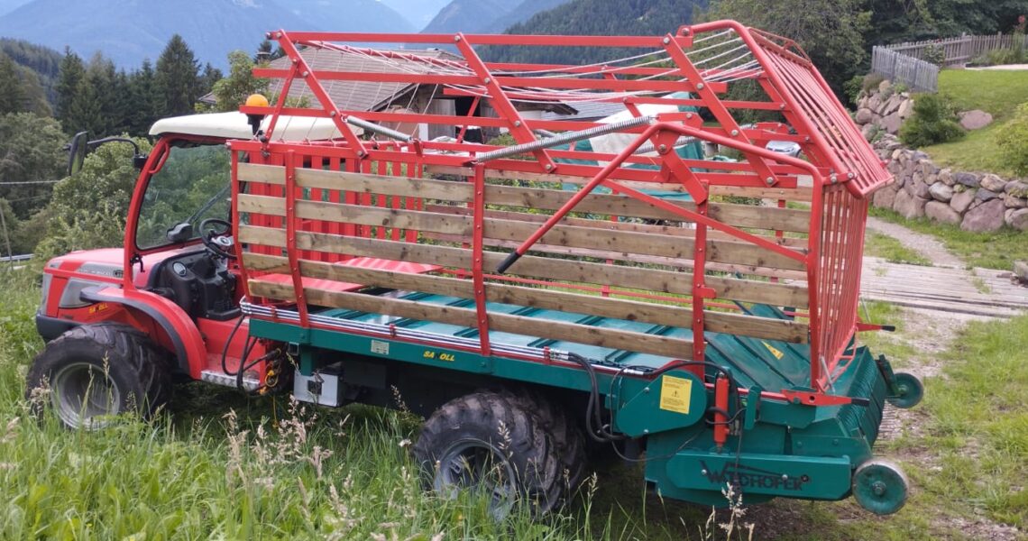 aufbau-heuladewagen-waldhofer-mit-1