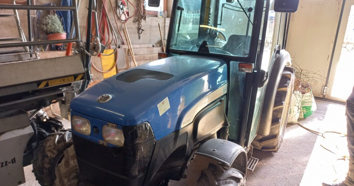 new-holland-tn-70-a-1