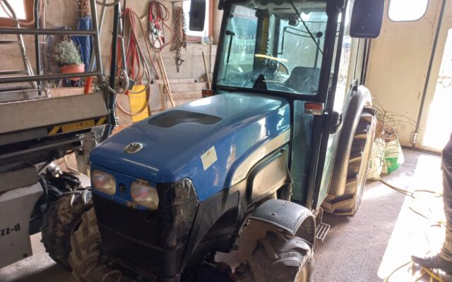 new-holland-tn-70-a-1